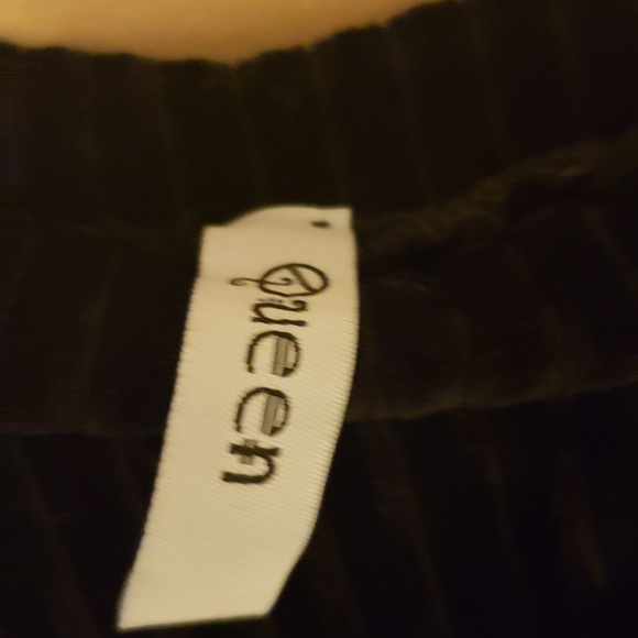 New - Picture 3 of 4